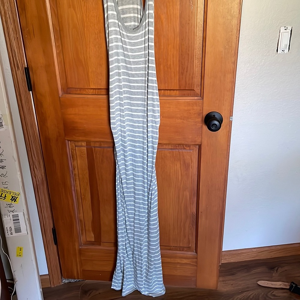 One clothing (s)